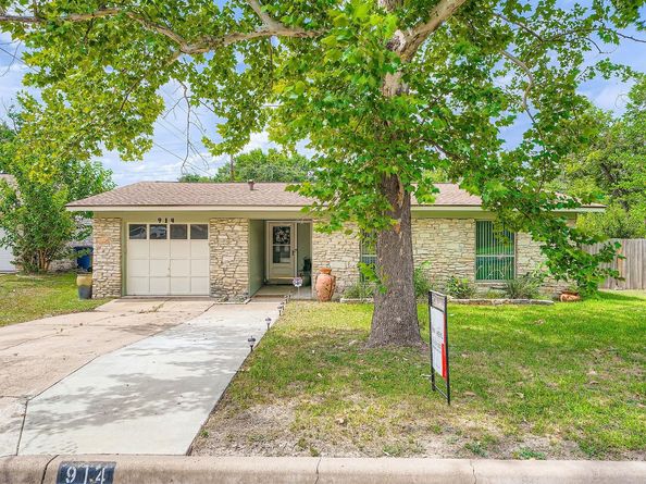 914 Hermitage DR, Austin TX 78753