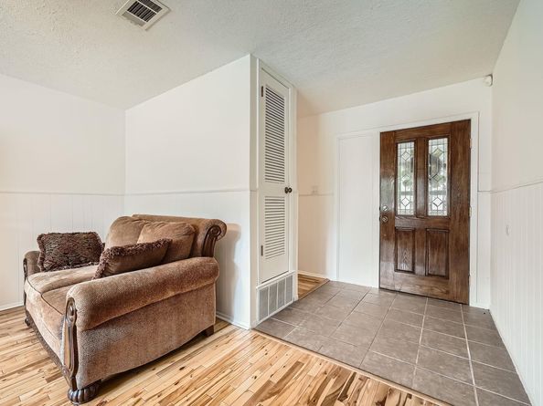 914 Hermitage DR, Austin TX 78753