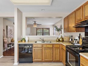 5705 Viewpoint DR, Austin TX 78744