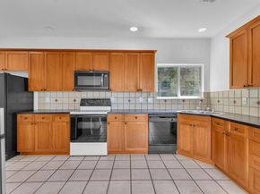 403 Rogart DR, Spicewood TX 78669