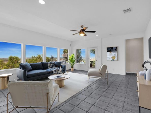403 Rogart DR, Spicewood TX 78669