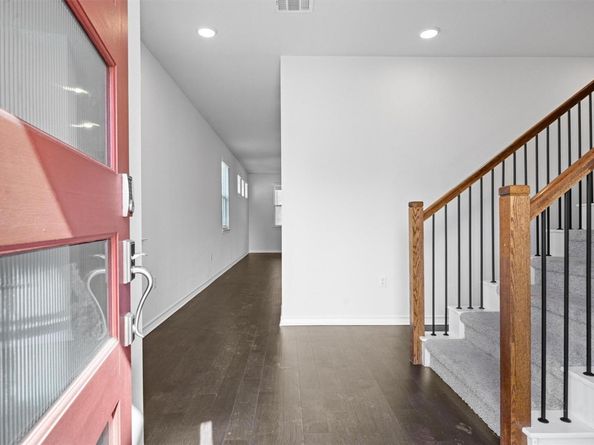 15604 Ellinger DR, Austin TX 78728
