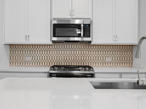 15604 Ellinger DR, Austin TX 78728