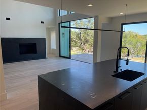 909 Cat Hollow Club DR, Spicewood TX 78669