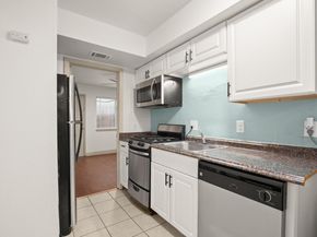 1010 W 23rd ST 3, Austin TX 78705