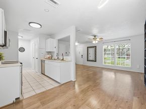 1015 E Yager LN 27, Austin TX 78753