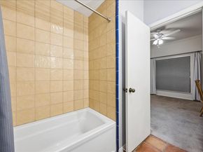 409 E 38th ST 302, Austin TX 78705
