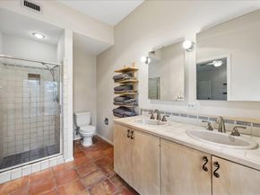 409 E 38th ST 302, Austin TX 78705
