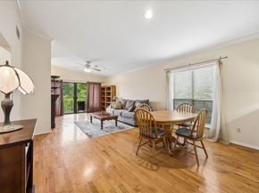 409 E 38th ST 302, Austin TX 78705