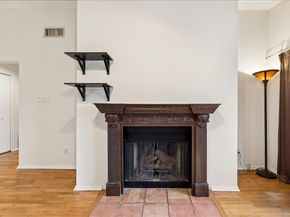 409 E 38th ST 302, Austin TX 78705