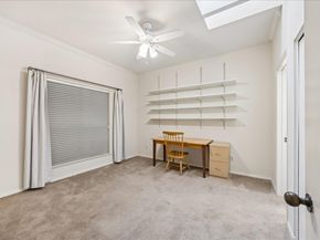409 E 38th ST 302, Austin TX 78705