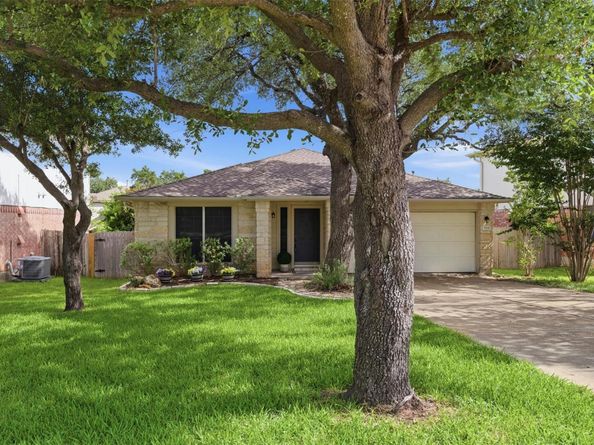 3931 Upper Passage LN, Round Rock TX 78681