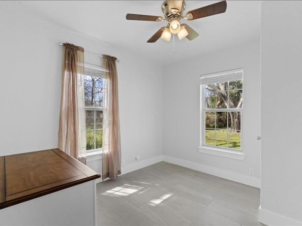 1104 Perry RD, Austin TX 78721