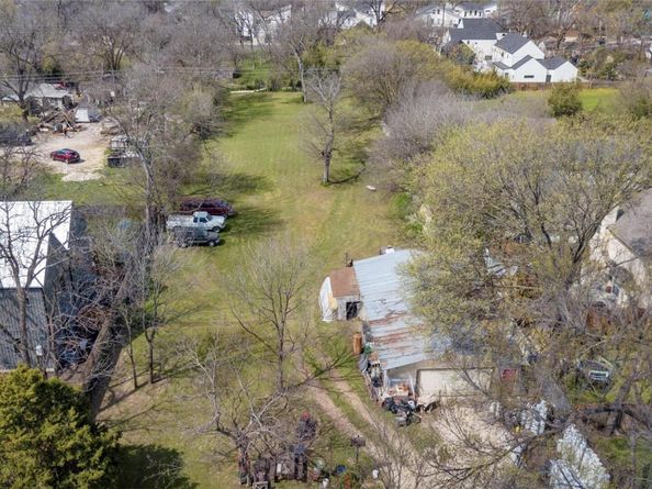 1104 Perry RD, Austin TX 78721