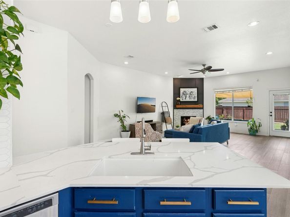 638 Columbine Ave, Cedar Park TX 78613