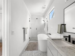 2804 E 22nd ST B, Austin TX 78722