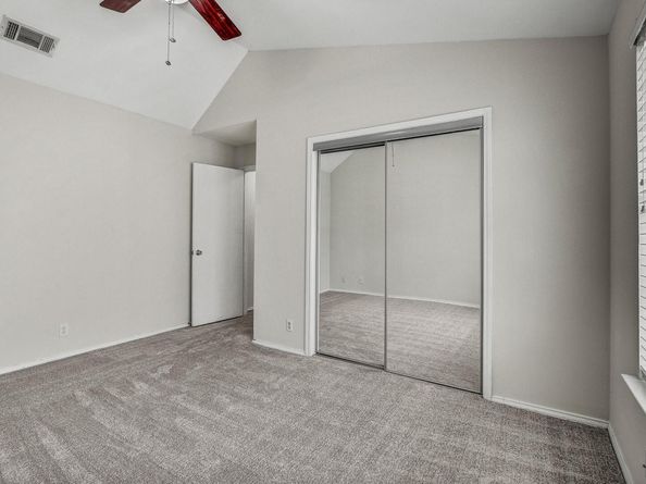 2215 Post RD 2022, Austin TX 78704
