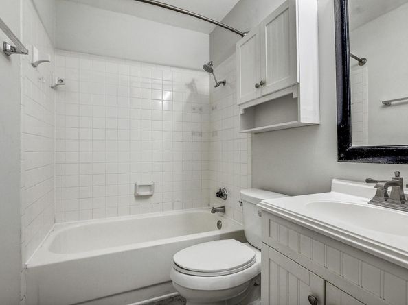 2215 Post RD 2022, Austin TX 78704