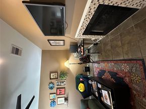 106 E 30th ST 203, Austin TX 78705