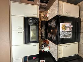 106 E 30th ST 203, Austin TX 78705