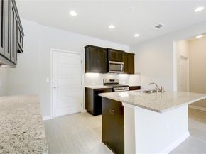 13800 Lyndhurst ST 304, Austin TX 78717