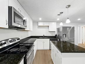 2401 Leon ST 306, Austin TX 78705