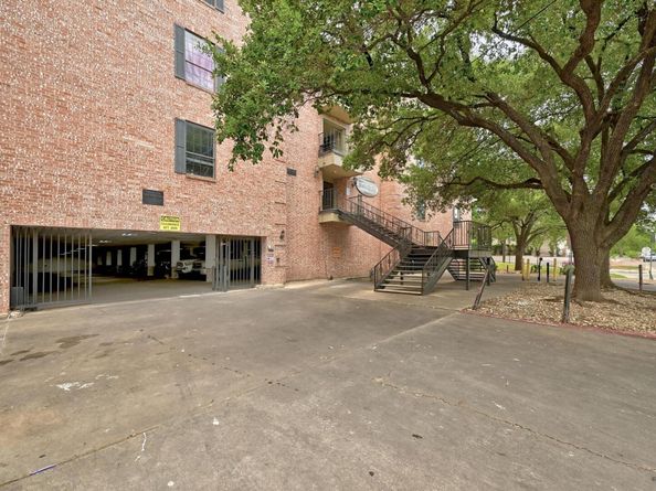 2401 Leon ST 306, Austin TX 78705