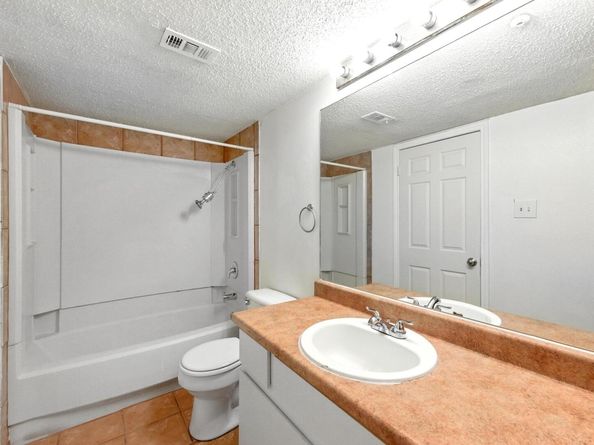 2401 Leon ST 306, Austin TX 78705