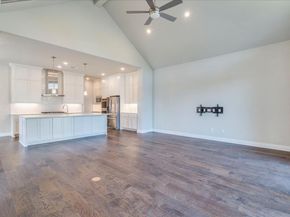1533 Jay Wolf DR, Georgetown TX 78628