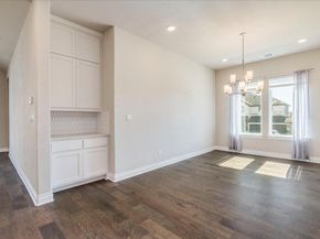 1533 Jay Wolf DR, Georgetown TX 78628