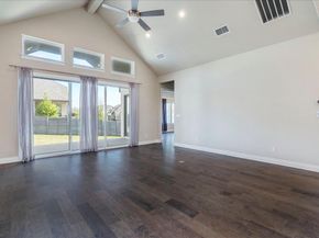 1533 Jay Wolf DR, Georgetown TX 78628