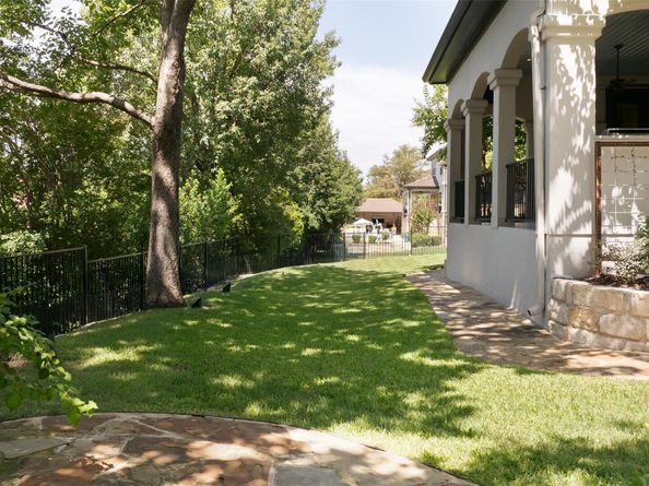 110 Golden Bear DR, Austin TX 78738