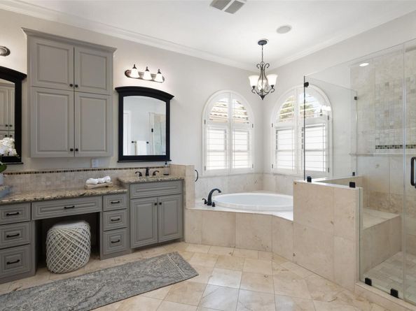 110 Golden Bear DR, Austin TX 78738