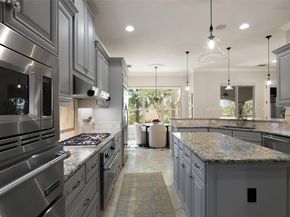 110 Golden Bear DR, Austin TX 78738