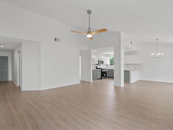 1501 Cricket Hollow DR, Austin TX 78758