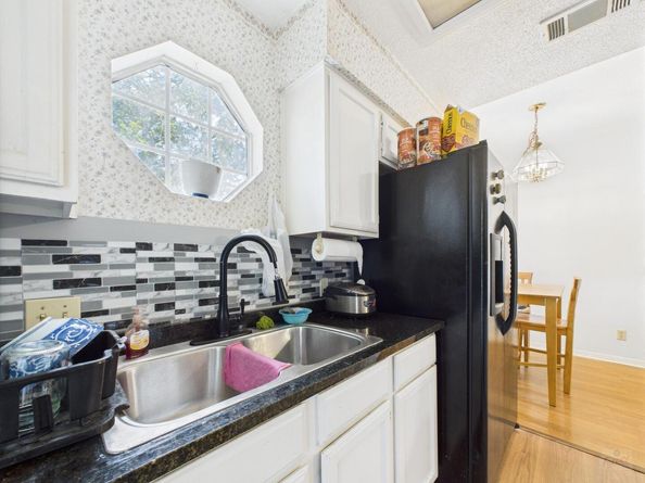 3111 Tom Green ST 208, Austin TX 78705
