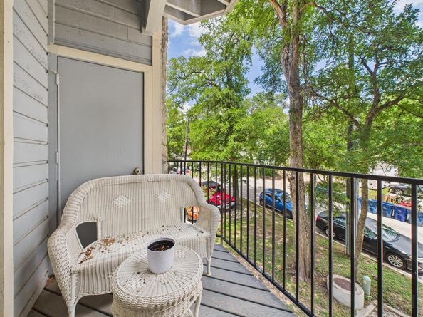 3111 Tom Green ST 208, Austin TX 78705