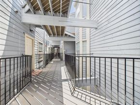 3111 Tom Green ST 208, Austin TX 78705