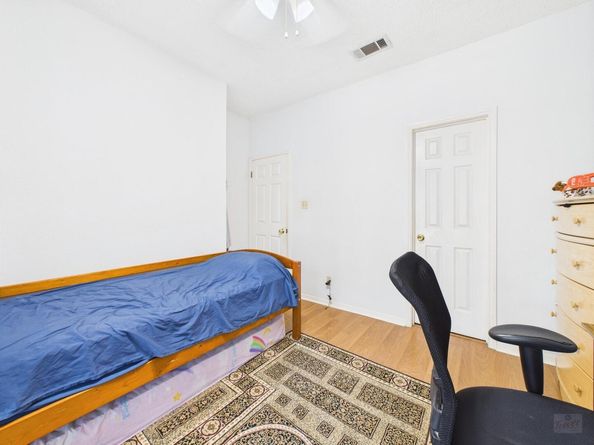 3111 Tom Green ST 208, Austin TX 78705