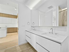 313 W 17th ST 2403, Austin TX 78701