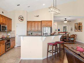2601 N Quinlan Park RD 401, Austin TX 78732