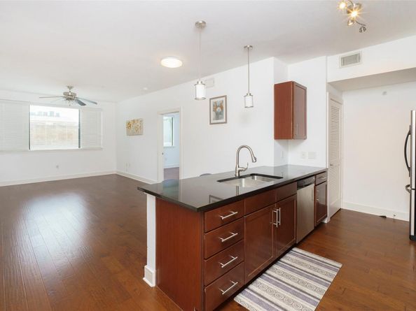 3016 Guadalupe ST 202, Austin TX 78705