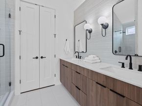 54 Robert T Martinez Jr ST, Austin TX 78702