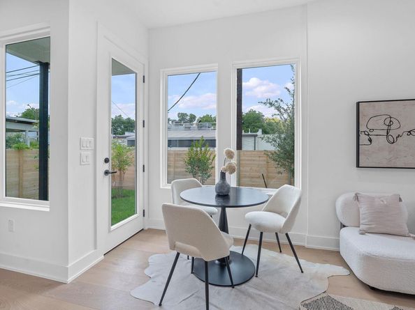 54 Robert T Martinez Jr ST, Austin TX 78702