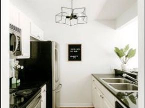1510 6th ST W 110, Austin TX 78703