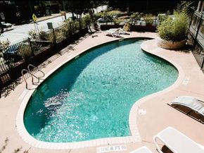 1510 6th ST W 110, Austin TX 78703
