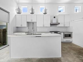 1314 E Delano ST, Austin TX 78721