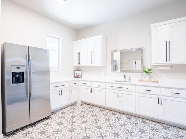 2220 Normandy VW, Leander TX 78641