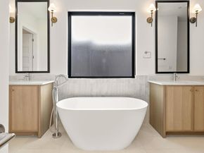 5900 Moondust LN, Austin TX 78730