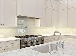 5900 Moondust LN, Austin TX 78730